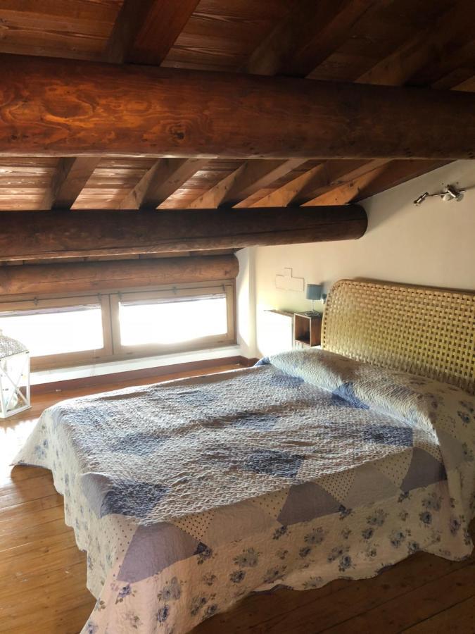 Отель Garda Family House Дезенцано-дель-Гарда Экстерьер фото