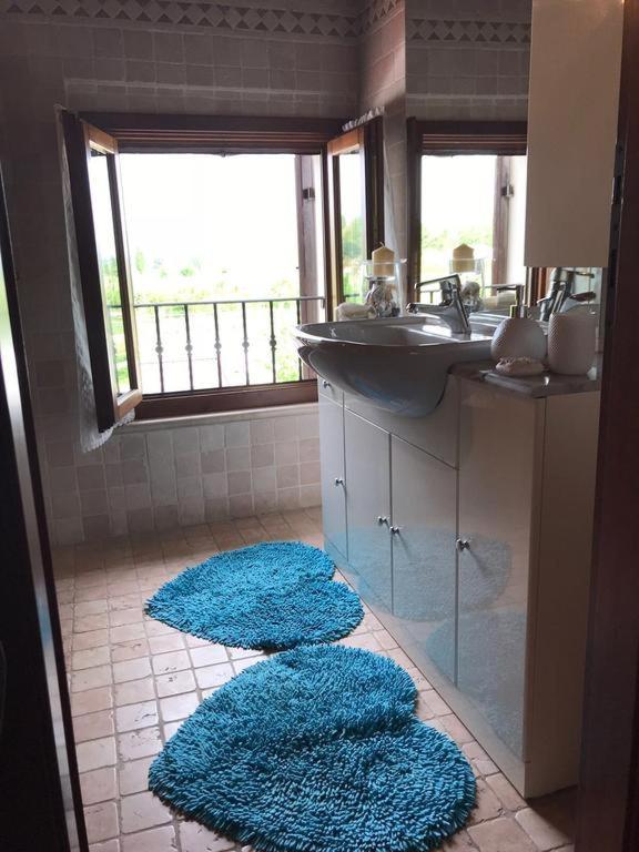 Отель Garda Family House Дезенцано-дель-Гарда Экстерьер фото